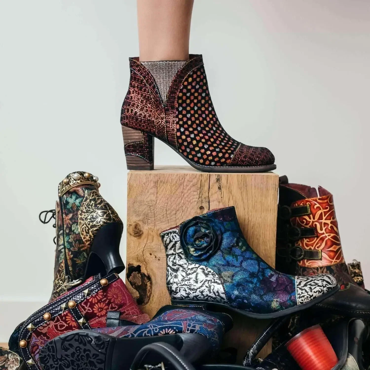 Laura Vita I Η Μοναδική Της Σχεδιαστική Ταυτότητα