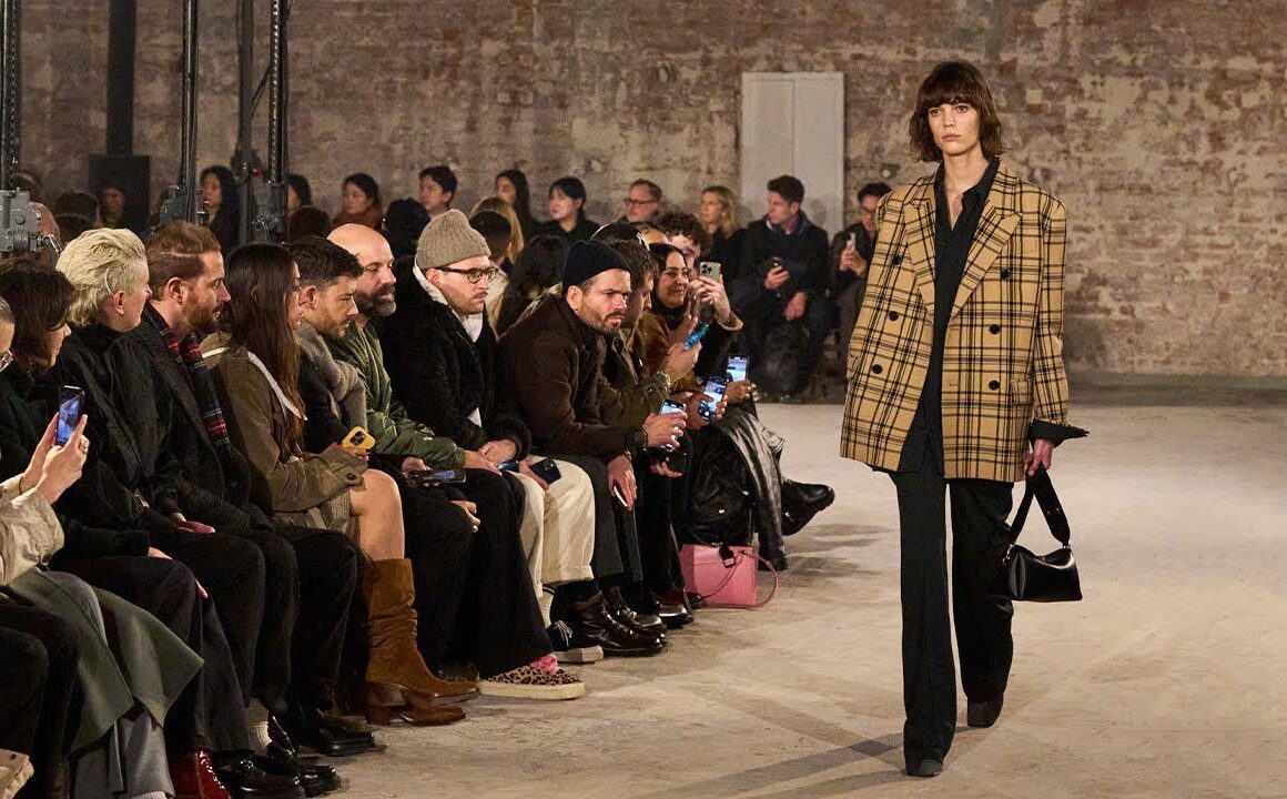 Νέα Συλλογή Ami Paris Φθινόπωρο Χειμώνας 2025