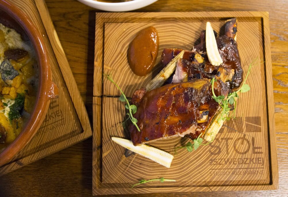 Πολυτελή Εστιατόρια Στο Βρότσλαβ Τραπέζι Στη Σβέντζκα