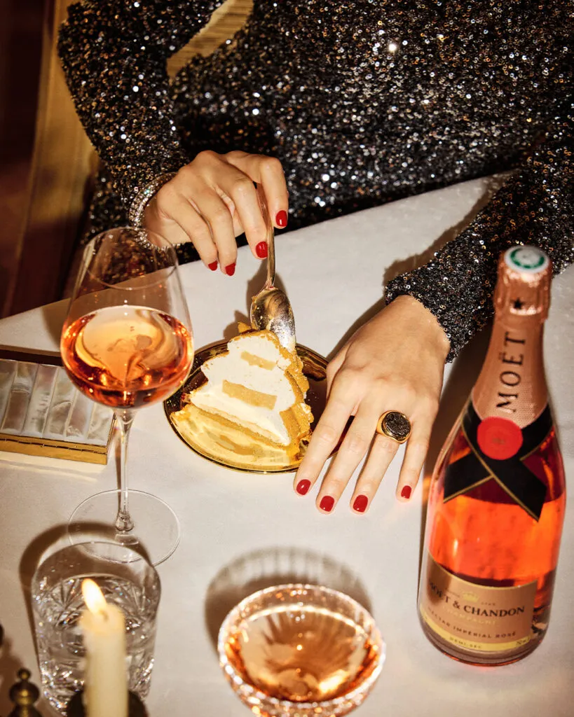 Πολυτελής Σαμπάνια Τιμή