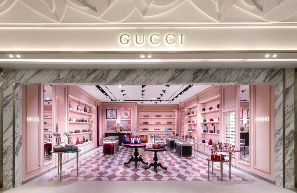 Gucci Στο Ντουμπάι